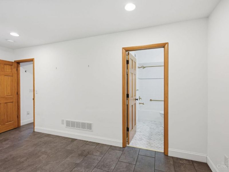 7767 Shawnee Run Road, Indian Hill, OH 45243 Photo 42