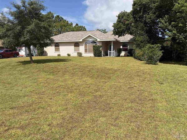 2017 Jamaica Dr, Navarre, FL 32566