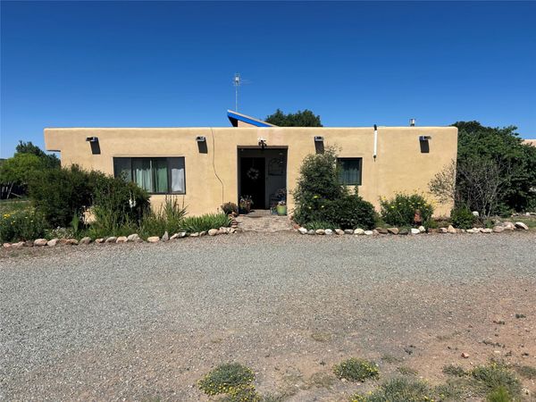 47A Camino Montoya , Santa Fe, NM 87507