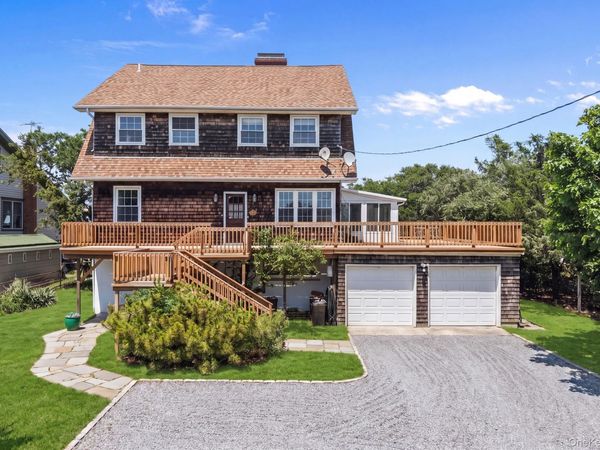141 Harbor Beach Road, Mount Sinai, NY 11766