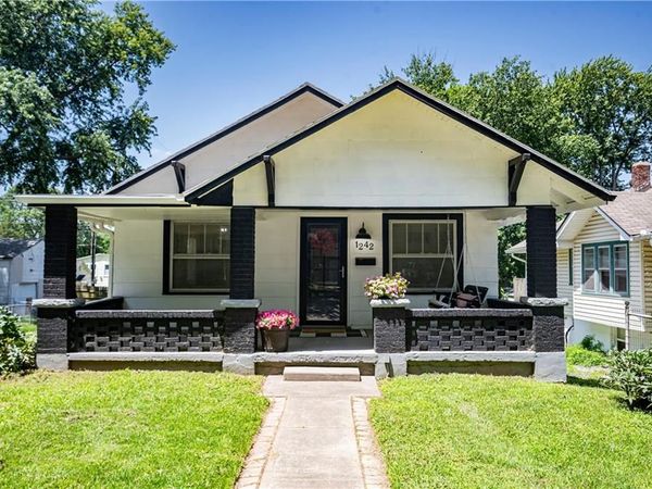 1242 S Hardy Street, Independence, MO 64052