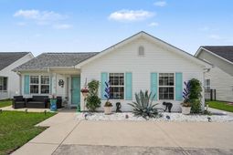 213 Lynco Lane photo 4