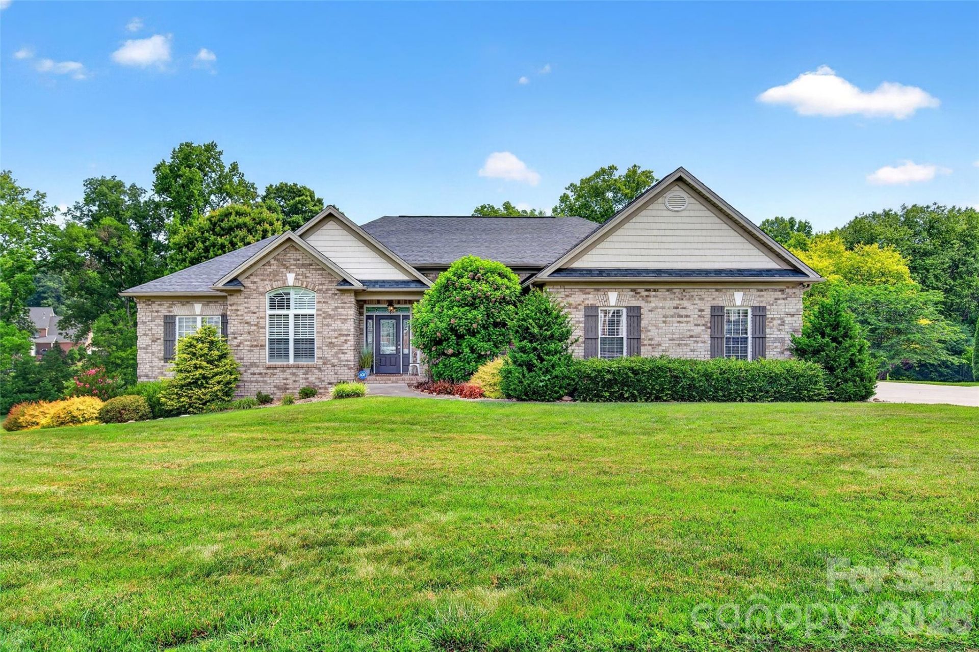 1136 Fox Chase Drive, Newton, NC 28658 Main Photo