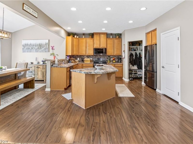 7326 Quails Nest Lane, North Ridgeville, OH 44039 Photo 4