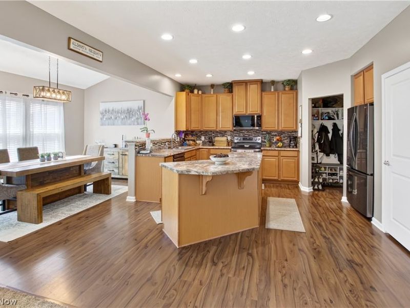 7326 Quails Nest Lane, North Ridgeville, OH 44039 Photo 5