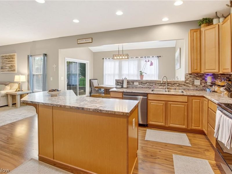 7326 Quails Nest Lane, North Ridgeville, OH 44039 Photo 7