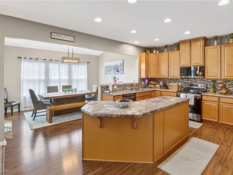 7326 Quails Nest Lane, North Ridgeville, OH 44039 Photo 9