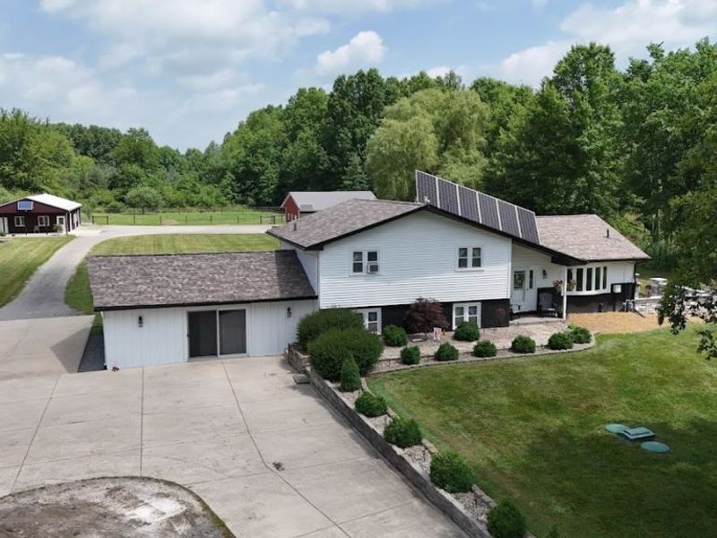 890 Bristol Champion Townline Road NE, Bristolville, OH 44402 Photo 3
