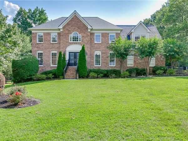 1331 Lakeshore Drive, Snellville, GA 30078