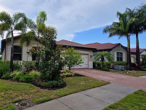 233 VINADIO BOULEVARD , NOKOMIS, FL 34275
