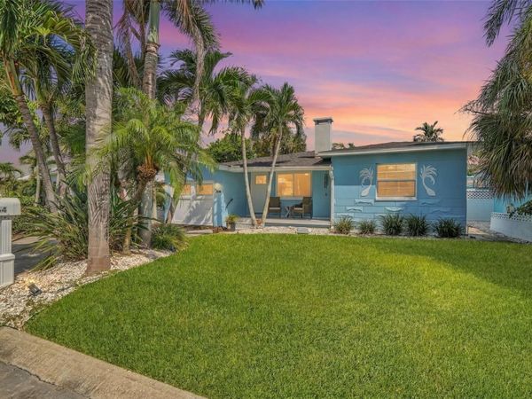 564 70TH AVENUE , ST PETE BEACH, FL 33706