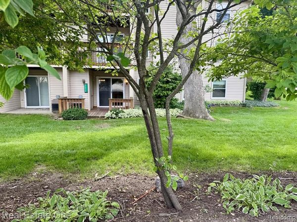 5096 Harbor Oak Drive, Waterford Twp, MI 48329
