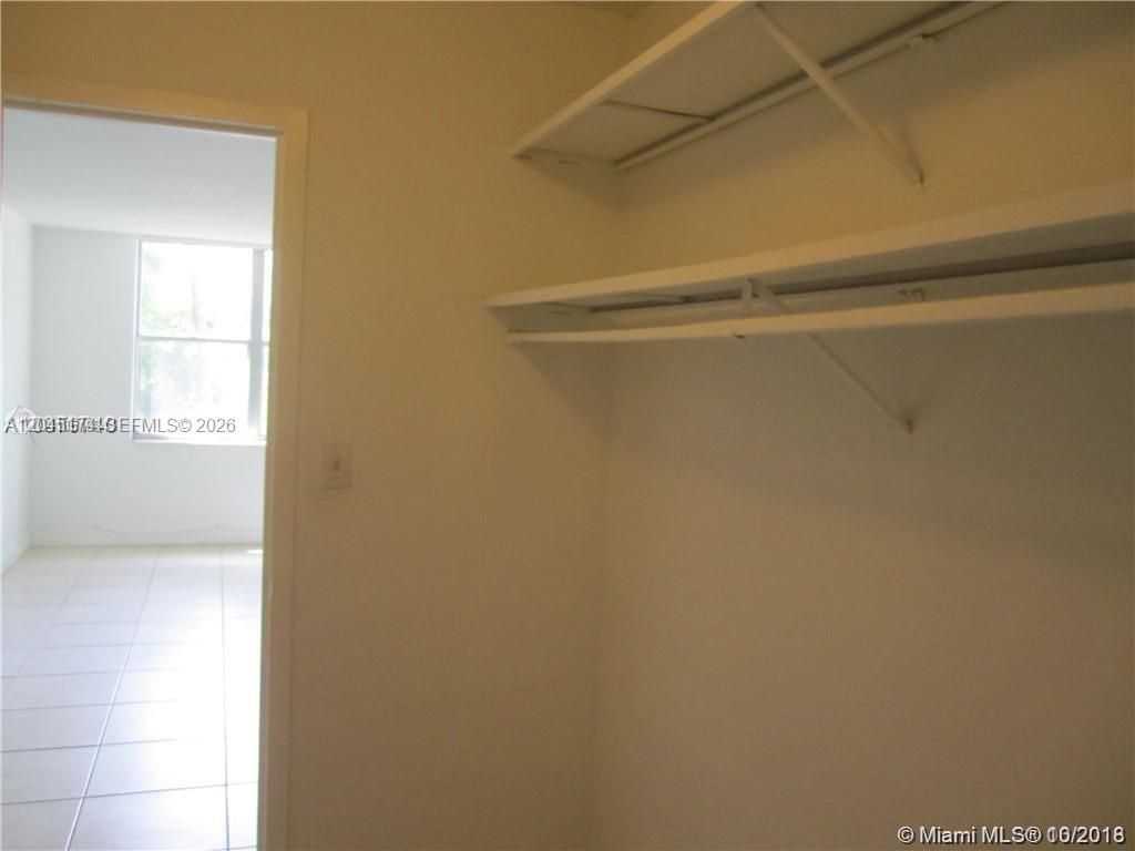 1800 Sans Souci Blvd, Unit 317, North Miami, FL 33181 Photo