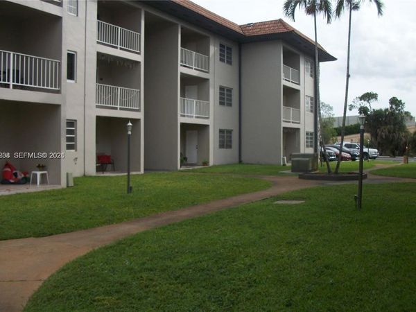 13900 Lake Placid Ct , Unit A24, Miami Lakes, FL 33014