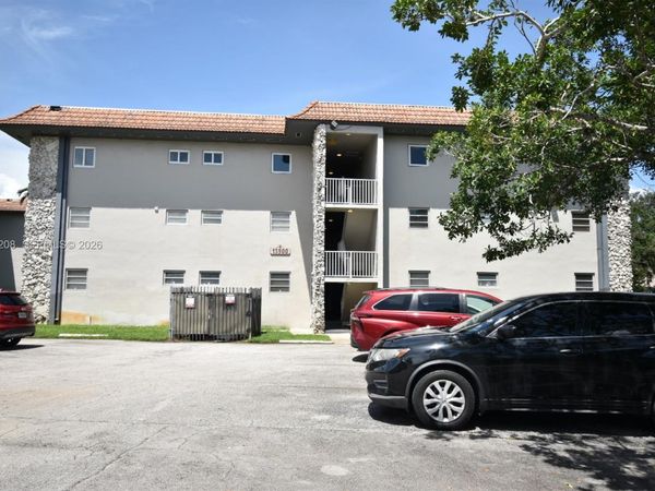 13900 Lake Placid Ct, Unit A24, Miami Lakes, FL 33014
