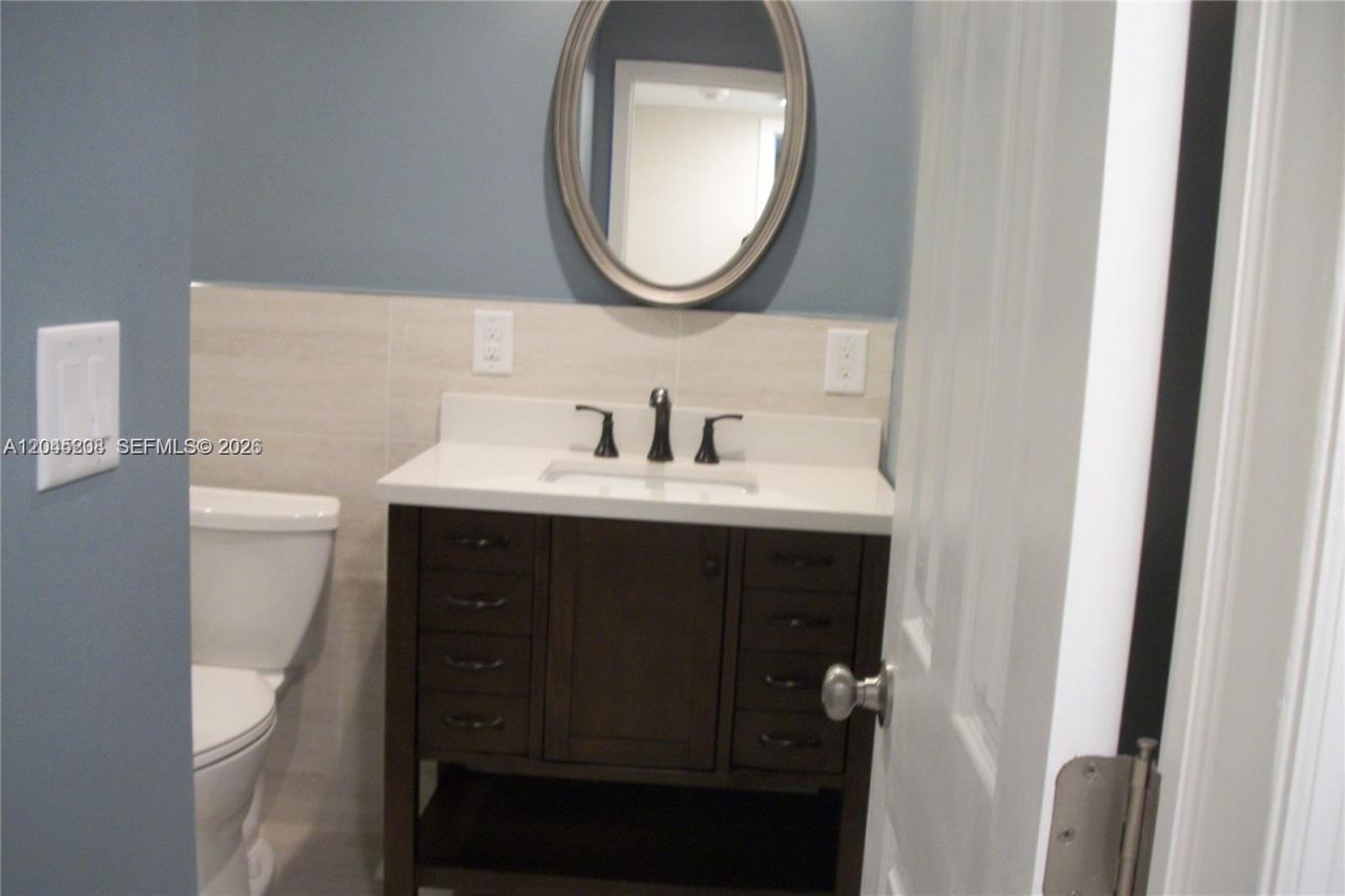 13900 Lake Placid Ct , Unit A24, Miami Lakes, FL 33014 Photo