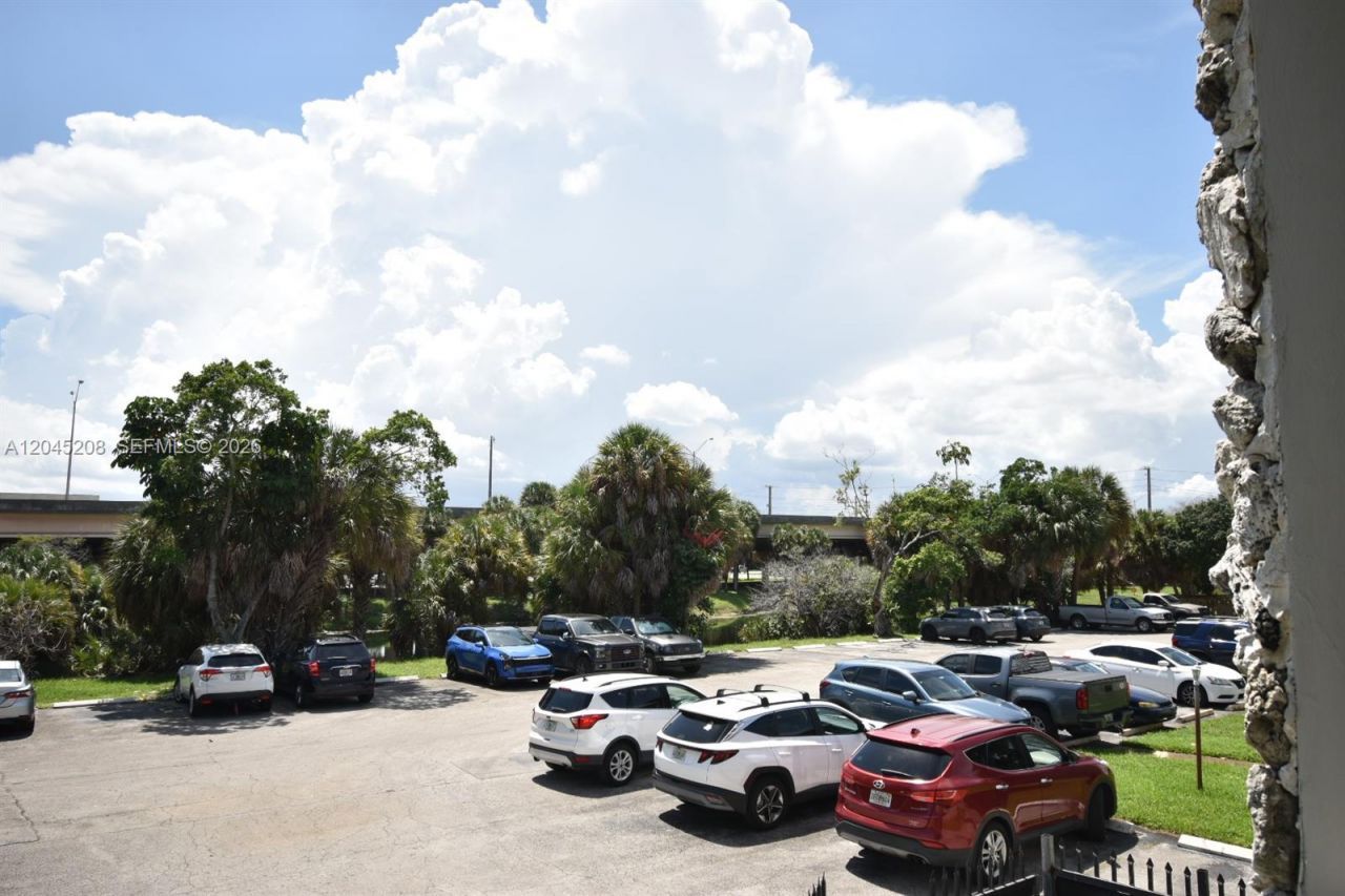 13900 Lake Placid Ct, Unit A24, Miami Lakes, FL 33014 Photo