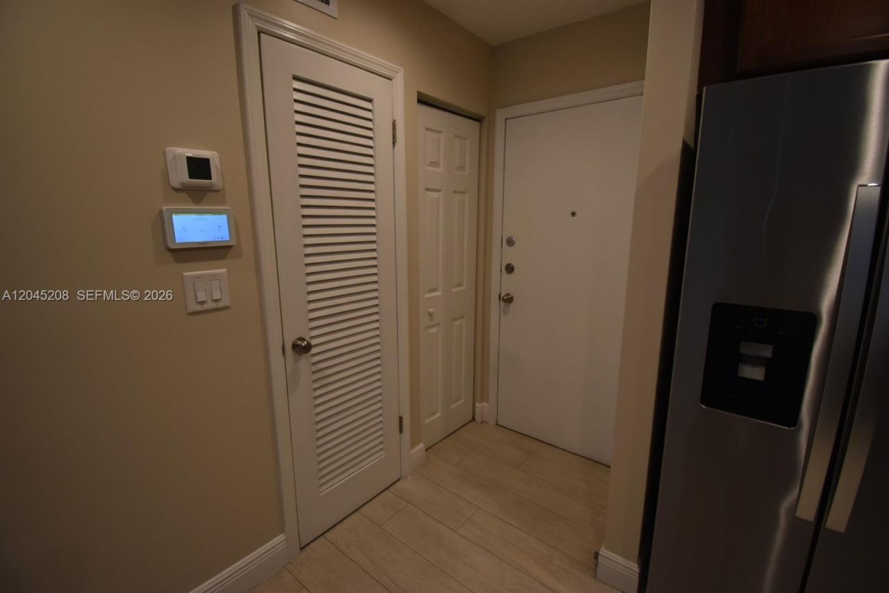 13900 Lake Placid Ct, Unit A24, Miami Lakes, FL 33014 Photo