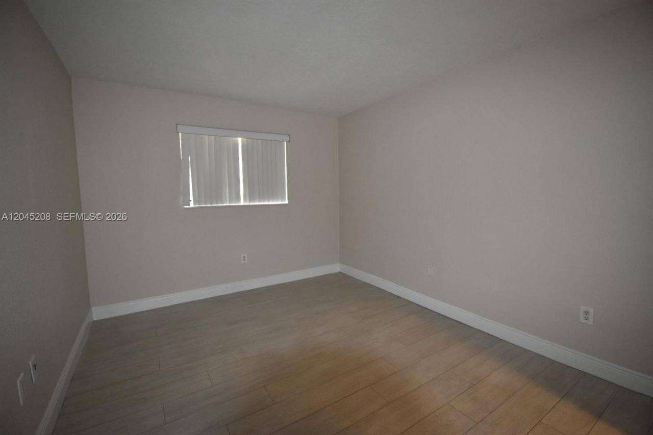 13900 Lake Placid Ct, Unit A24, Miami Lakes, FL 33014 Photo