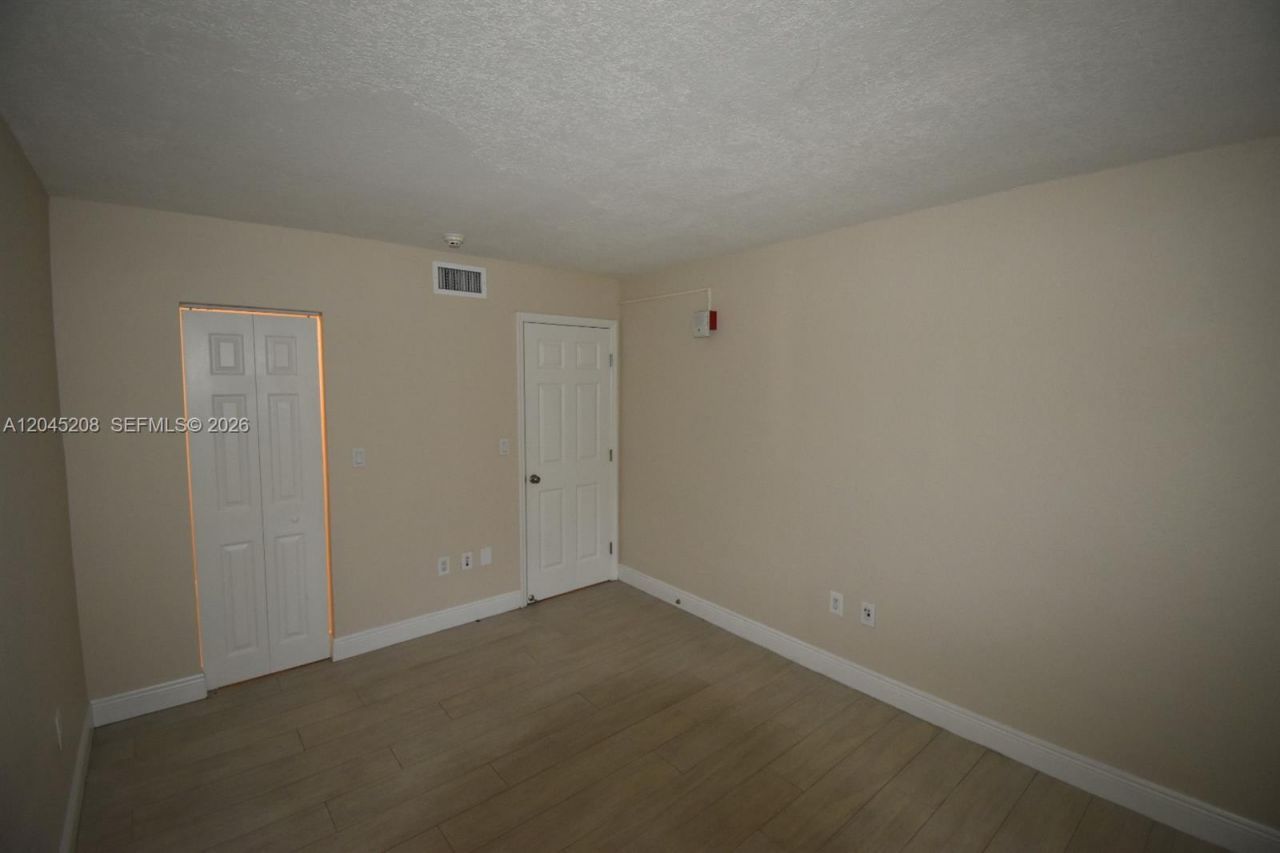 13900 Lake Placid Ct, Unit A24, Miami Lakes, FL 33014 Photo
