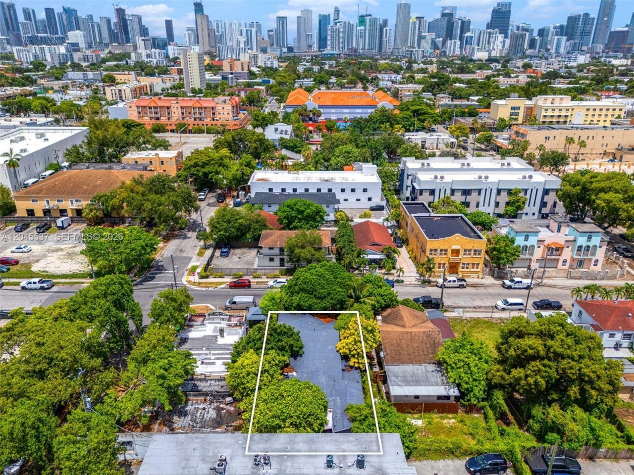 210 SW 13th Ave , Miami, FL 33135 Photo