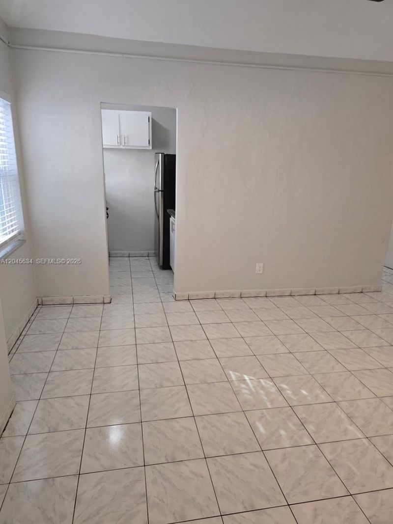 215 30th St, Unit 22, Miami Beach, FL 33140 Photo