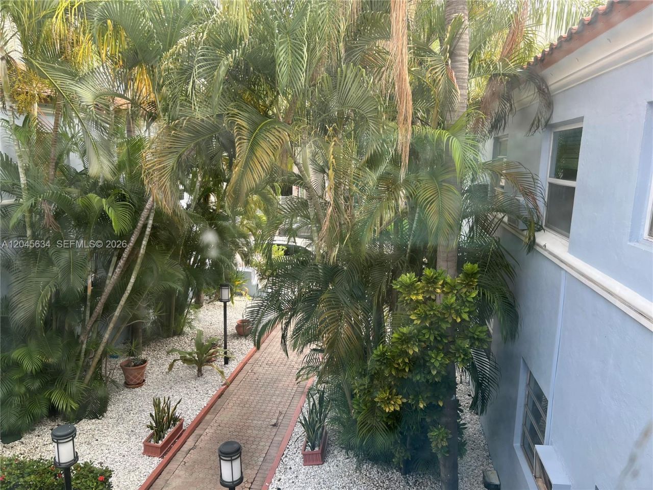 215 30th St, Unit 22, Miami Beach, FL 33140 Photo