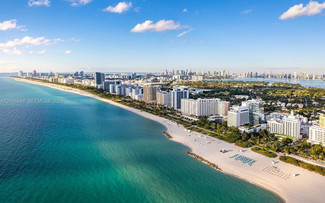 215 30th St, Unit 22, Miami Beach, FL 33140 Photo