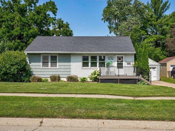 1232 60th Street , Des Moines, IA 50311