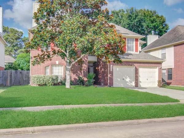 16419 Dawncrest Way, Sugar Land, TX 77498