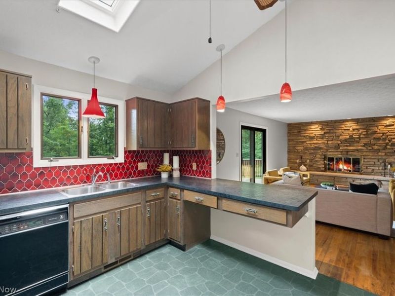 409 Whittlesey Drive, Tallmadge, OH 44278 Photo 17