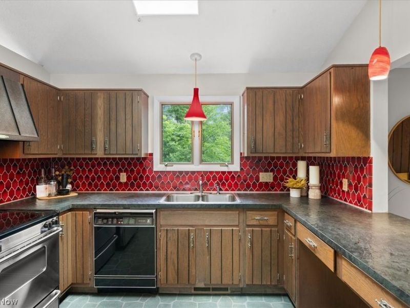 409 Whittlesey Drive, Tallmadge, OH 44278 Photo 18