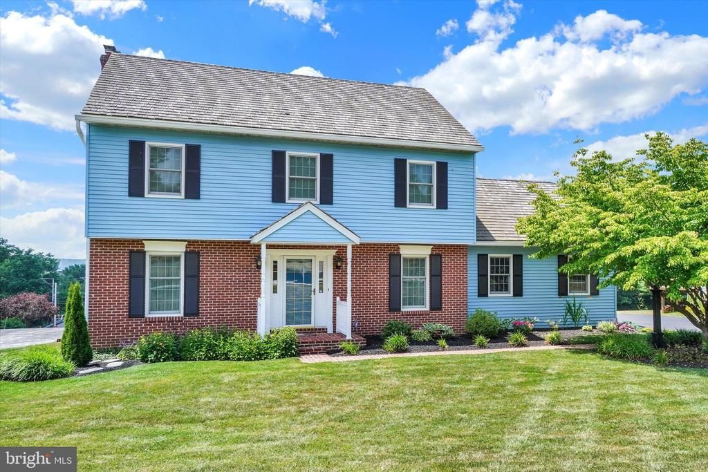 3 COUNTRY MANOR LANE, NEW FREEDOM, PA 17349