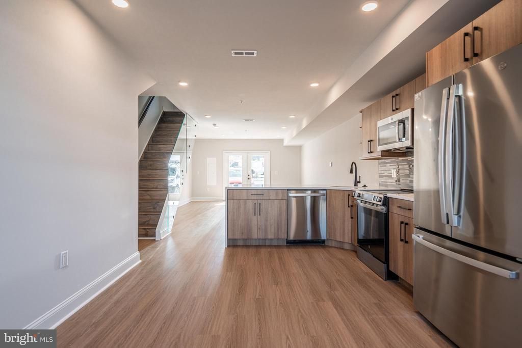 4011 Marilyn Drive, Unit A97, Philadelphia, PA 19131 Main Photo