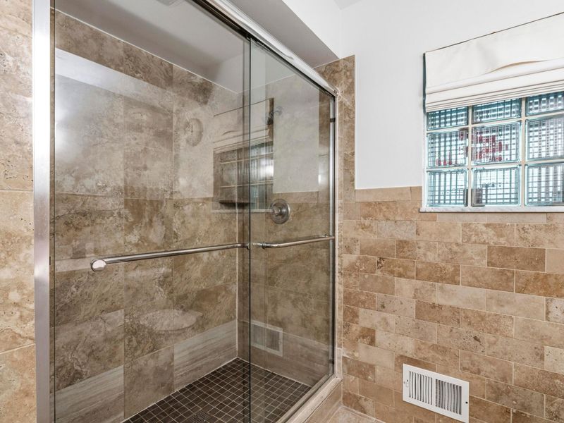 3795 Surrey Hill Place, Upper Arlington, OH 43220 Photo 32