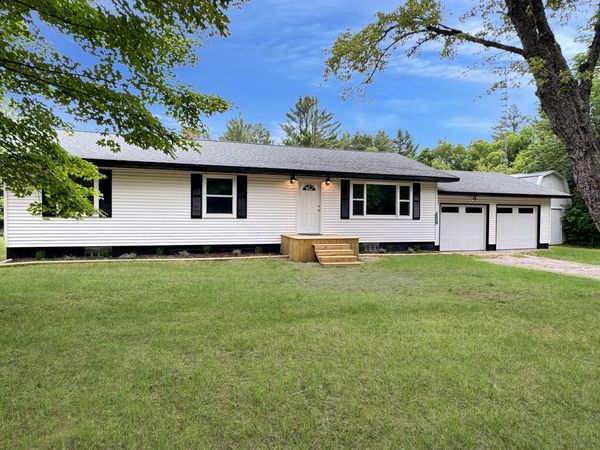 3403 E 34 Road, Cadillac, MI 49601