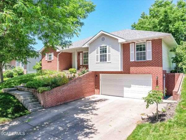 4024 OXFORD ROAD, Jefferson City, MO 65109