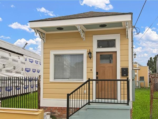 2009 GOVERNOR NICHOLLS Street , New Orleans, LA 70116