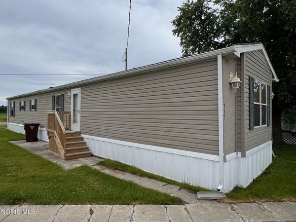 6909 N State Route 66, Defiance, OH 43512