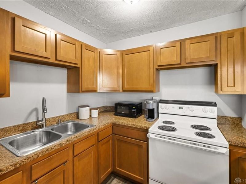 193 Colorado Drive, Xenia, OH 45385 Photo 13