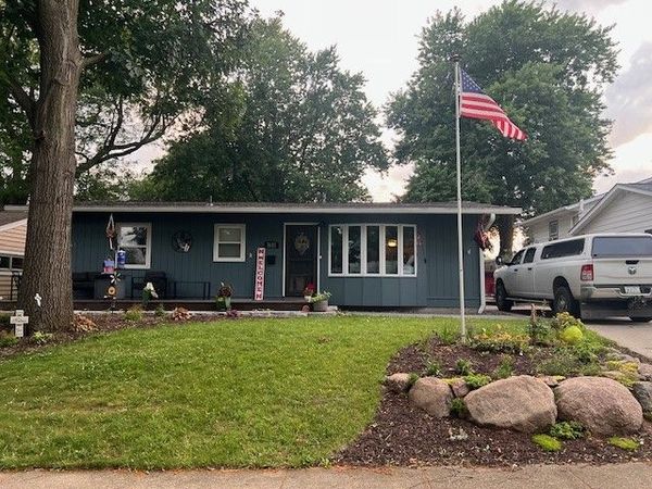1611 Douglas Avenue, Ames, IA 50010