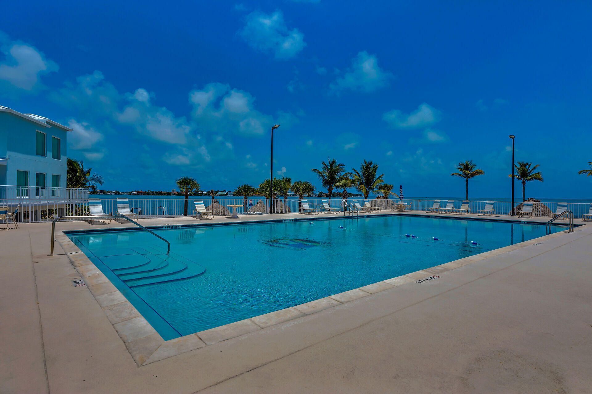 10877 Overseas Highway, Unit APT 35, Marathon, FL 33050 Photo