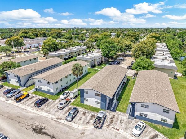 861 SW 74 TER , Unit 102 D, North Lauderdale, FL 33068