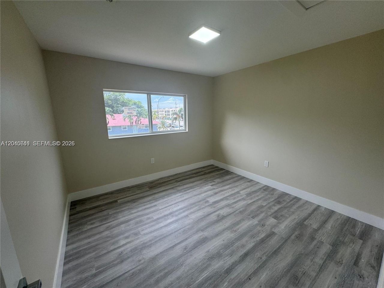 205 NW 159th St , Miami, FL 33169 Photo