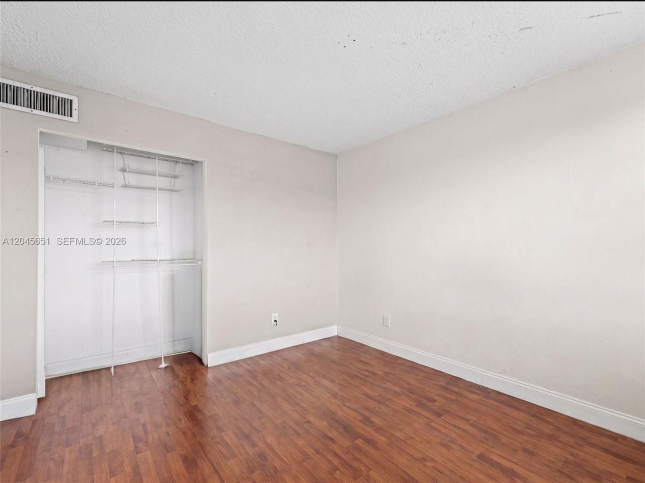 18900 NE 14th Ave, Unit D106, Miami, FL 33179 Photo