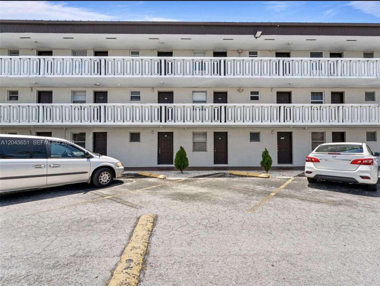 18900 NE 14th Ave, Unit D106, Miami, FL 33179 Photo
