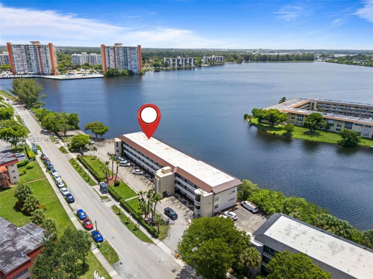 18900 NE 14th Ave, Unit D106, Miami, FL 33179 Photo
