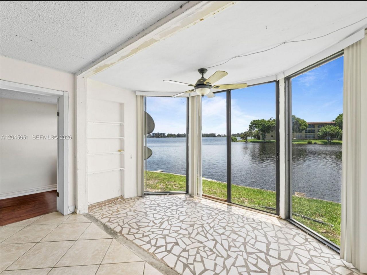 18900 NE 14th Ave, Unit D106, Miami, FL 33179 Photo