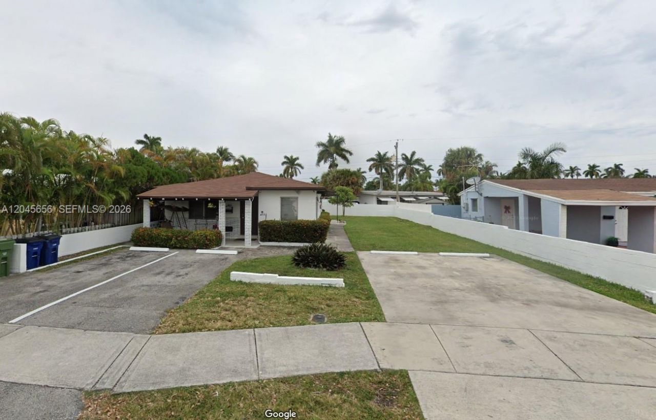 809 NE 2nd St Unit 1-2 , Hallandale Beach, FL 33009 Photo