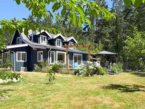 680 Little Blvd , Gabriola Island, BC V0R 1X3